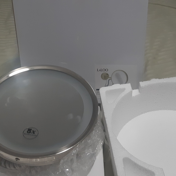 5x Magnification Mirror lighted Plug in Br Nick - Picture 4 of 5